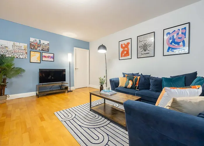 Canal Street Apartment